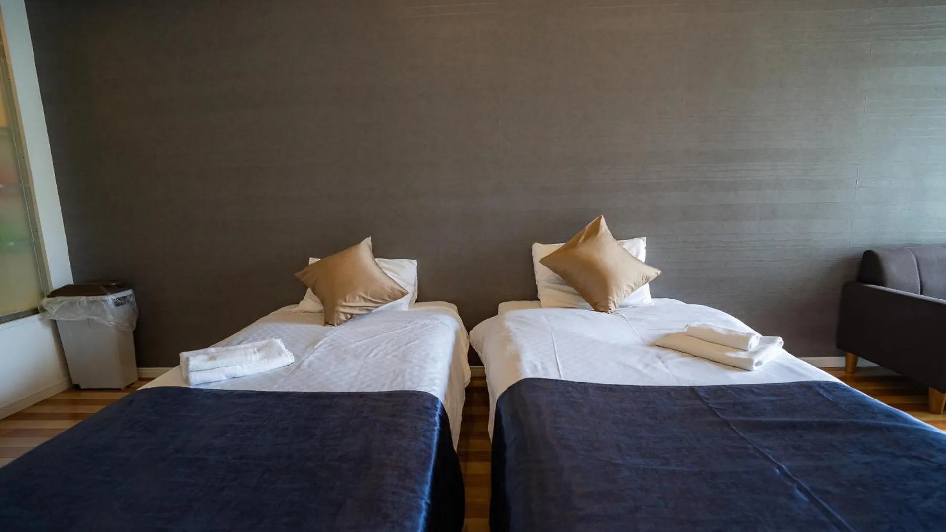 S-Presso Namba Parks Street Hotel Osaka 3*,